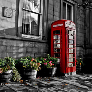 Big profile little red phone box by tafkag